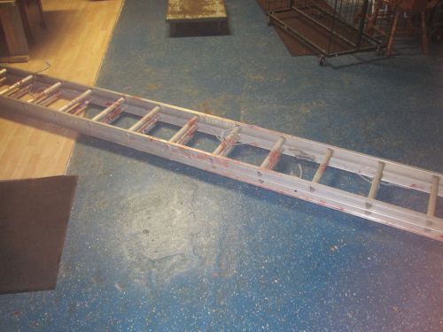 Long Metal Extension Type Ladder - 12 Foot Extends to 20 Foot - House Tool-
							
							show original title