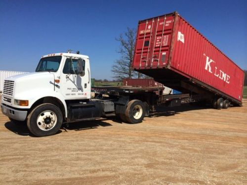 Shipping Container Delivery Trailer &amp; 8100 International Truck