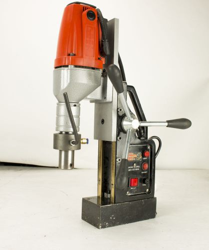 Sdt md40 1.5&#034; 40mm electric magnetic drill 670 rpm 2700lb magnet force 1100 watt for sale