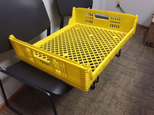 Commercial Bread Trays - Yellow (lot of 100)
