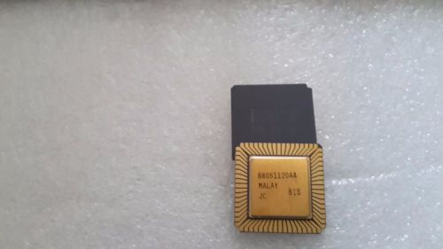 R80286-10  Intel VINTAGE IC COLLECTIBLE  16-Bit Microcontroller Microcomputer