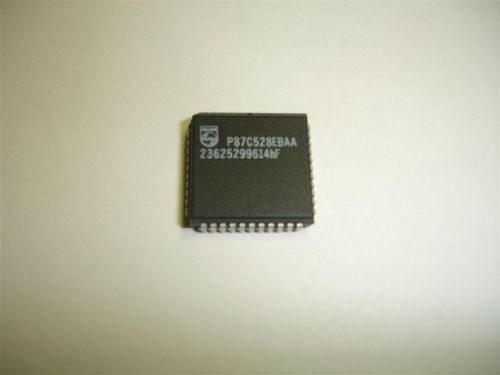 P87C528EBAA 8-Bit Microcontroller 80C51, Qty 2