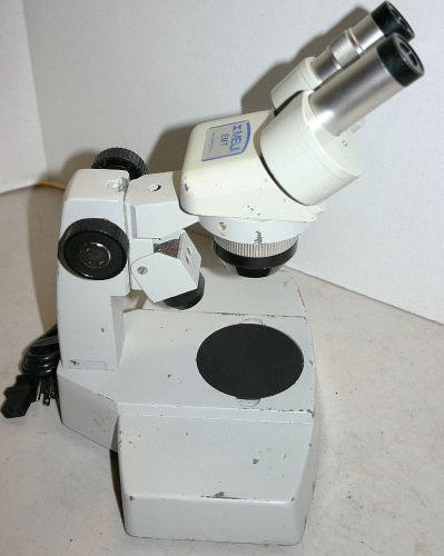 Meiji EMT Stereo Dissecting Microscope 10/20X on illuminated desktop stand