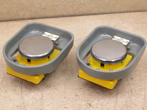 2 pcs.,  allen-bradley,  800p-f2chbv,   palm buttons with contact blocks for sale