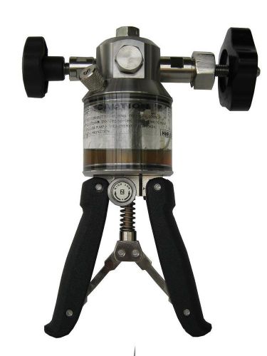 Portable Hydraulic Hand Pump Pressure Model HHP 700 Oil Operated