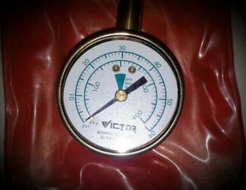 VICTOR AUTOMOTIVE PRODUCTS AUTO RADIAL GAUGE IN PLASTIC CASE
