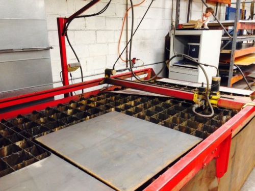 Plasma cutter table sampson with hypertherm - in working condition for sale