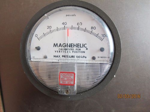 Dwyer 12-160100-01 differential pressure gage, range 0-100 kpa pascals for sale