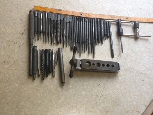 ASSORTED LOT OF VARIOUS CENTER PUNCHES &amp; METALWORKERS TOOLS.