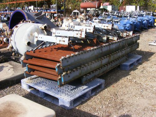 40ft of 32&#034; wide 3&#034; on center roller gravity conveyor in nj for sale
