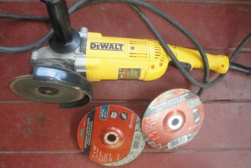 DeWalt 7&#039;&#039; grinder, DWE4517 , &amp; three grinder discs , 1 used 2 new...