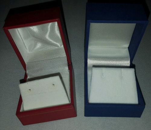 2pc Earring Boxes (1) Blue &amp; (1) Red Lot