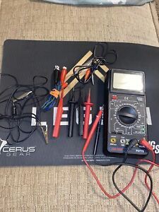 Cen-Tech P37772 testing instrument with accesories