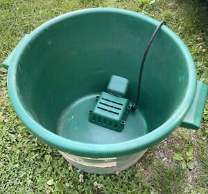 16 Gallon 200W Heated Horse Livestock Water Tub- Green- Electric Cord Plug-in