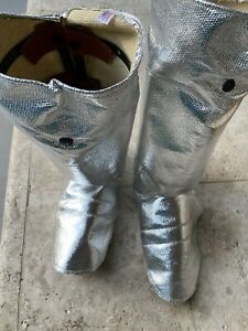 Pair Foil Insulated Boot / Shoe / Leg Covers. Leather Interior Straps, Snaps On