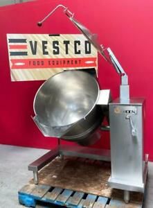 Groen (DH/1P-40) 40 Gallon Self-Contained NAT Gas Steam Jacketed Tilting Kettle