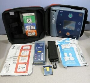 Philips Heartstart FR2+ AED + Adult &amp; Child Pads, Good Battery, Case, Data Card