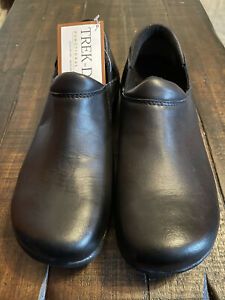 Mozo Forza Slip &amp; Water Resistant SlipOn Clog Shoes Women’s Size 7 Extra Insole