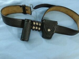 Aker Black Leather Security Duty Belt, Cuff Case, Mace Case, 3 Keepers, Size 44