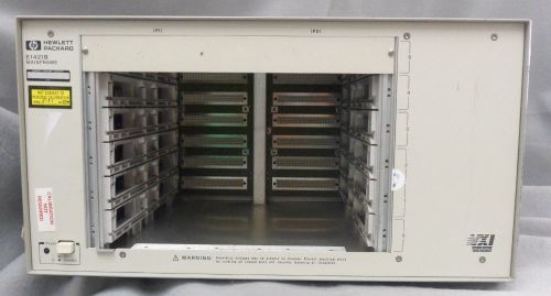 HP Agilent E1421B 75000 Series C US36000919 Portable 6-Slot C-Size VXI Mainframe