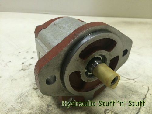 2pe8.3d-r82s2 salami hydraulic gear pump 2pe8.3dr82s2 612081662 for sale