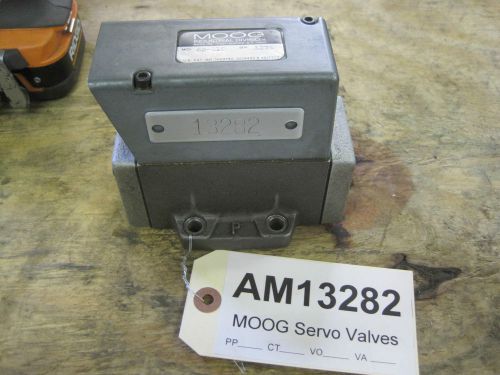(1) moog servo valve model 62-110 [from eaton leonard bender] - used - am13282 for sale