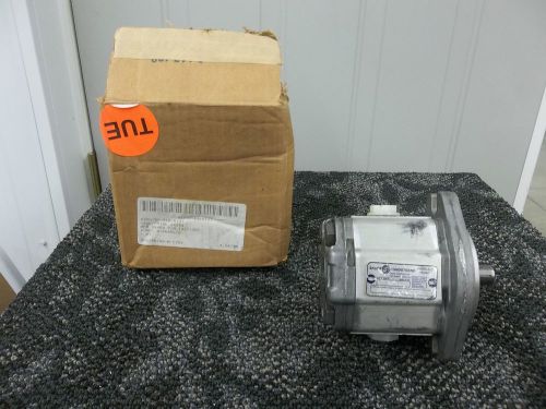 SAUER SUNDSTRAND HYDRAULIC PUMP 1437-OOP SNP2-11-D-CI-06 1&#034; SHAFT KEYED NEW