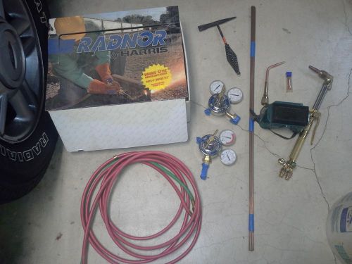 Radnor by Harris, 8525-510DLX  Medium-Duty Acetylene Welding And Cutting Outfit