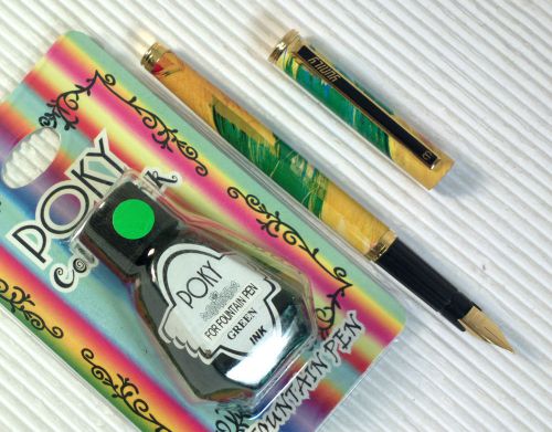 POKY bottle ink + Yunily colourful barrel fountain pen YELLOW barrel GREEN ink