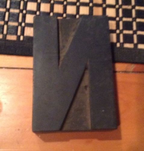 Vintage / Antique Letterpress 4&#034; Wood Printer&#039;s Type Letter &#034;N&#034;