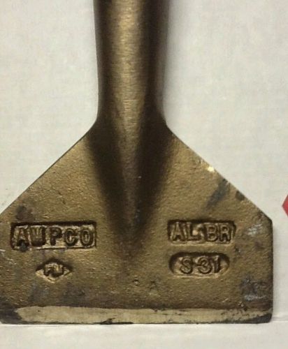 Ampco s-31 aluminum-bronze non sparking scraper w/ 14&#034;wood handle...6 1/2&#034; x 4&#034;. for sale