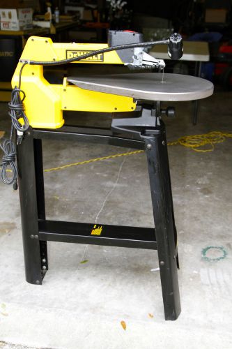 DEWALT DW788 SCROLL SAW WITH STAND, LIGHT, AND FOOT SWITCH