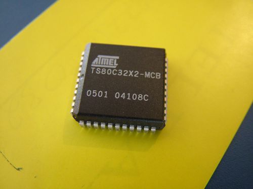 LOT OF 120 PCs TS80C32X2-MCB  ATMEL 8 BIT MCU PLCC ROMLESS SMT