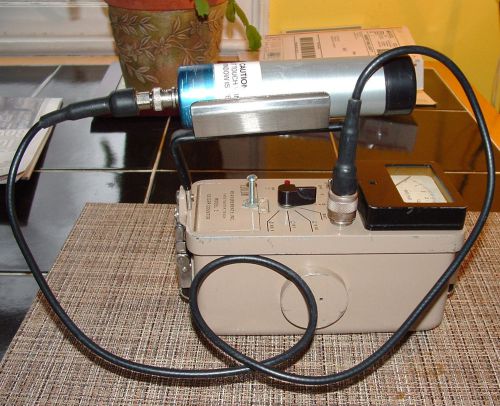 Ludlum Model 2 Survey Meter Geiger Counter and GP-200 Probe