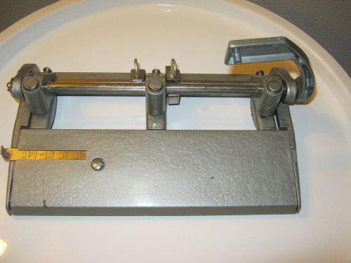 Vintage ACCO MODEL FOOTHILL 310 HEAVY DUTY ADJUSTABLE Silver THREE HOLE PUNCH