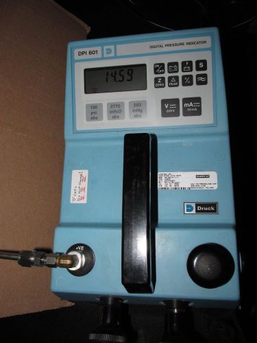 DRUCK  DPI 601 Digital  Pressure Indicator with pump