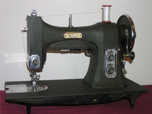 HEAVY DUTY INDUSTRIAL STRENGTH WHITE 77 SEWING MACHINE w/attachments