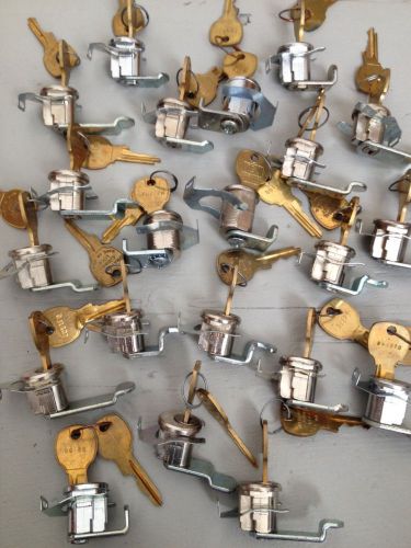 Lot of 21 Assorted Mail Box Mailbox Locks, National Cabinet Lock, Brass Keys