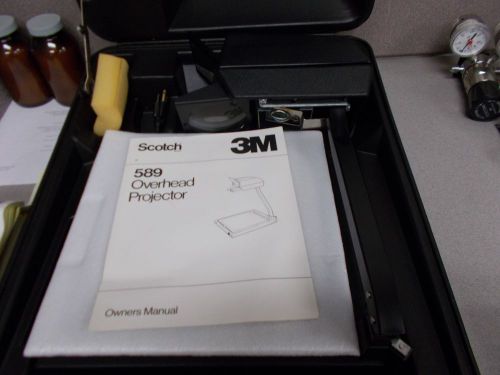 Scotch 3M Portable Overhead Projector 589 in Case w/ Owner&#039;s Manual - Tested