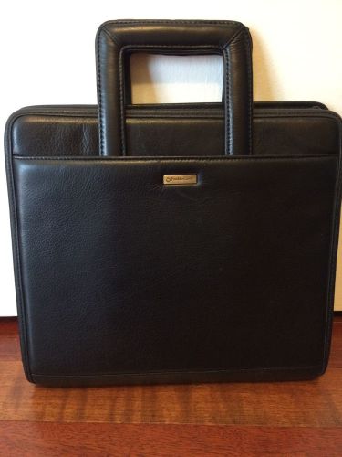 Franklin Covey Zippered Planner/Organizer Monarch Binder