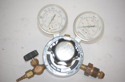 Matheson Gas Regulator CGA 580 Model # 8-580 with shut off valve