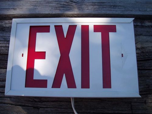 Unique Steel Metal 12&#034; x 7 1/2&#034; x 2&#034; Commercial Grade Plug In Style EXIT Sign