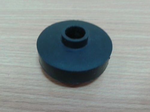 NORTON COMMANDO FRONT ISOLASTIC RUBBER MOUNTING BUSH 06-1226