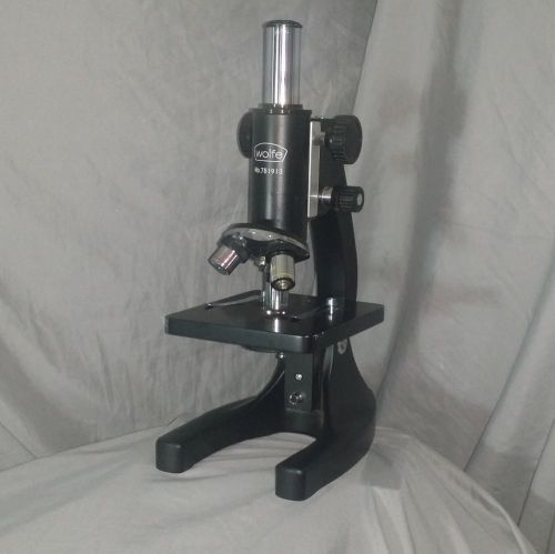 () Wolfe Microscope No781913 WF45x 10X 4X and 10X eyepiece
