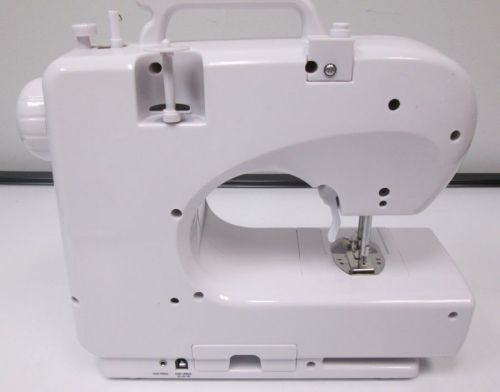 Sunbeam SB1818 Compact Sewing Machine Incomplete AA62127