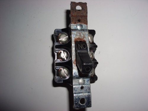 3 POLE 30 AMP DISCONNECT SWITCH