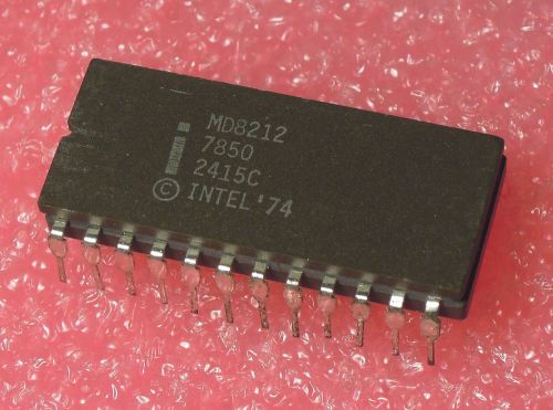 Intel M8212 - 8 Bit Input Output Port for M8080 CPU Model 8212 Military Version
