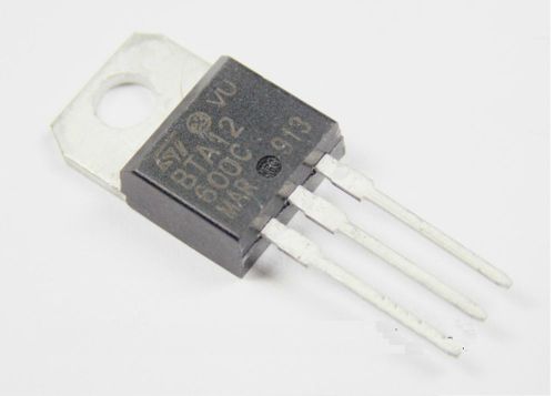 5pcs Triac BTA12 BTA12-600 BTA12-600C 12A 12000mA 600V Sensitive DIY TO-220 New