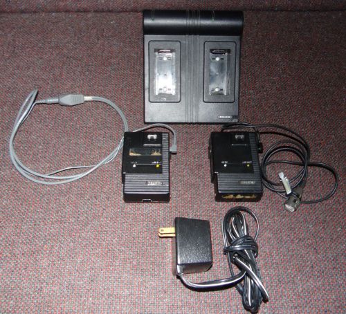 TELEX MICROPHONE , TW40 , TDR40 , TC2 , AND CHARGER