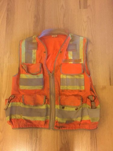 Seco 8265 safety utility vest, fair condition, men&#039;s m, ansi/isea class 2 for sale